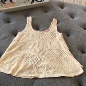 Love and Hanger beige lace crop tank top